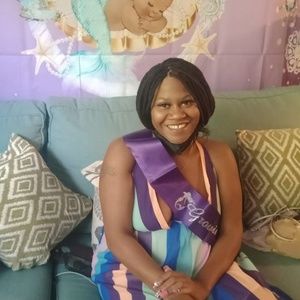 Meet your Posher, Brittney